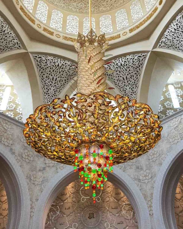 Luster od Swarovski kristala u Zayedovoj džamiji