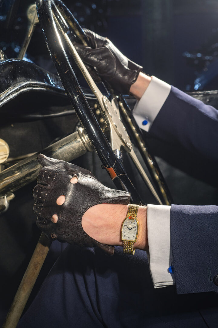 Mido Bugatti Photographie levier de vitesse 2 Vintage Watch Story vws fr Cite de lAutomobile Collection Schlumpf