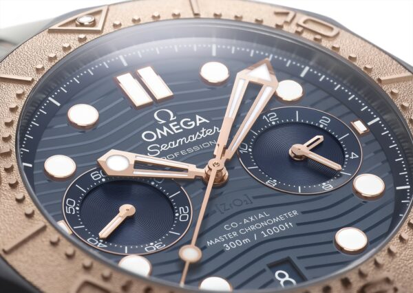 Omega Seamaster Diver 300M Chronograph Gold Titanium Tantalum 4 min