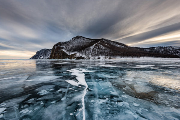 Zaleđena površina Bajkalskog jezera